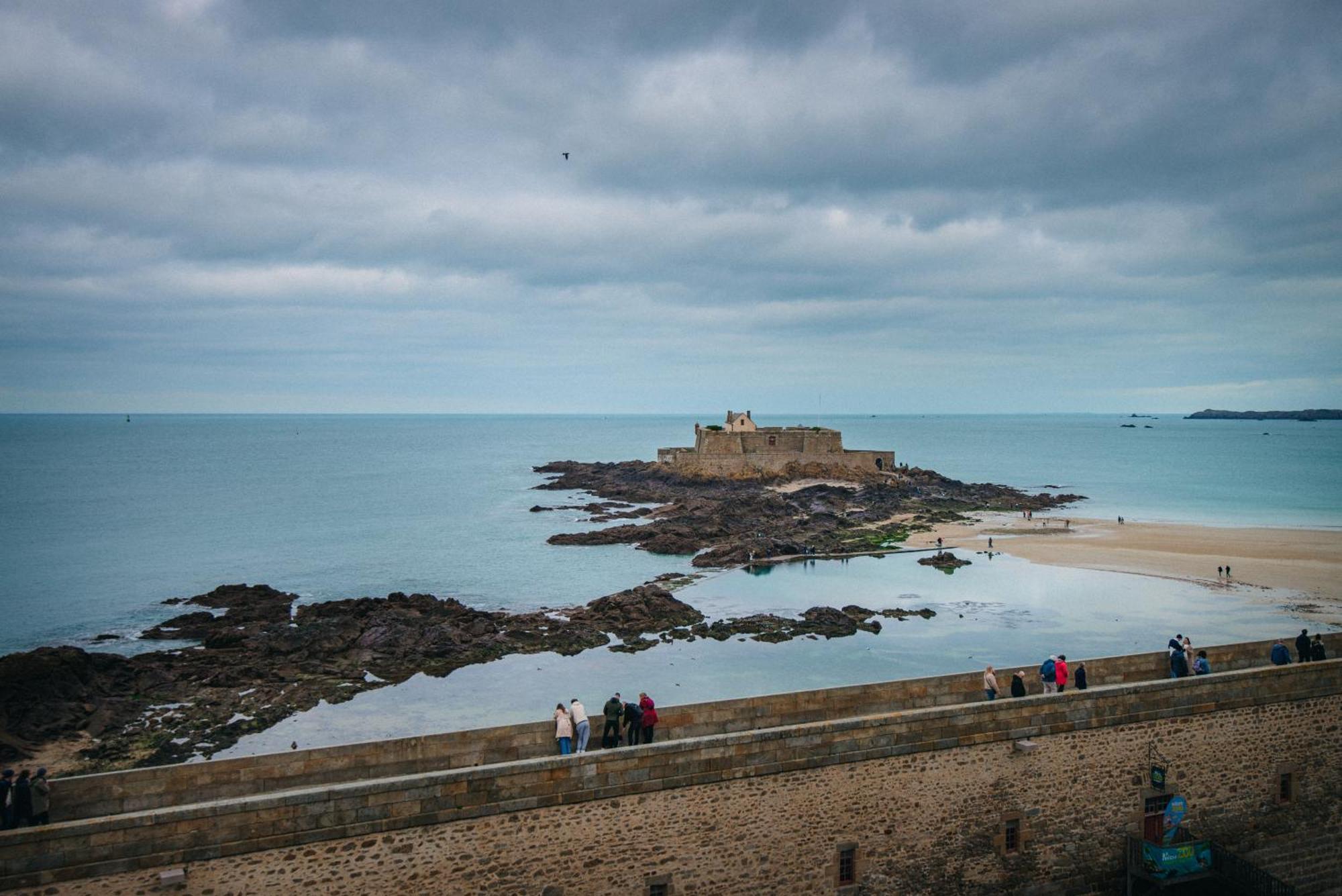Hotel De La Cite Saint-Malo Exterior photo
